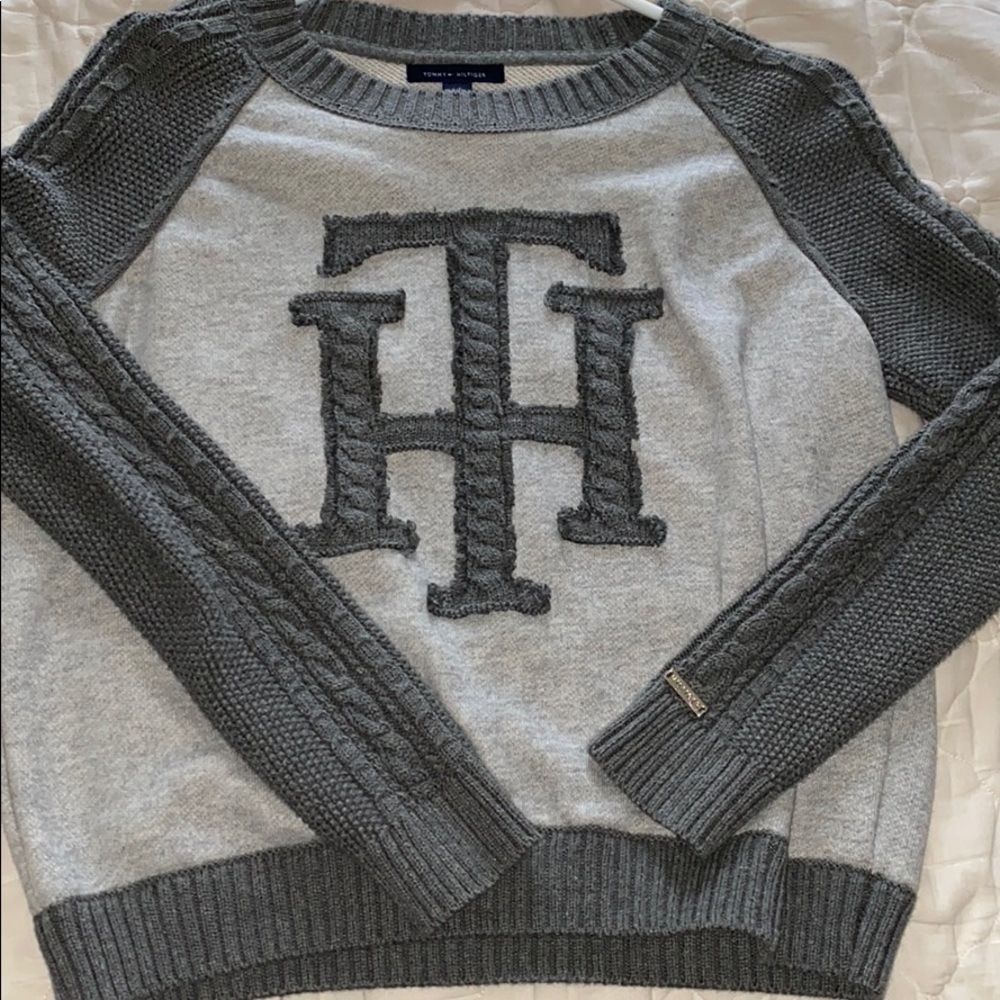 TOMMY HILFIGER CREWNECK SWEATER